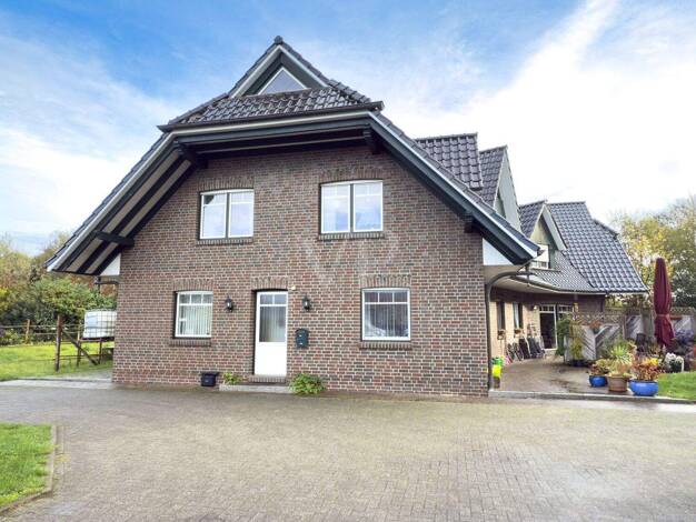 Einfamilienhaus zum Kauf 939.000 € 7 Zimmer 329 m² 6.529 m² Grundstück Markhausen Friesoythe 26169