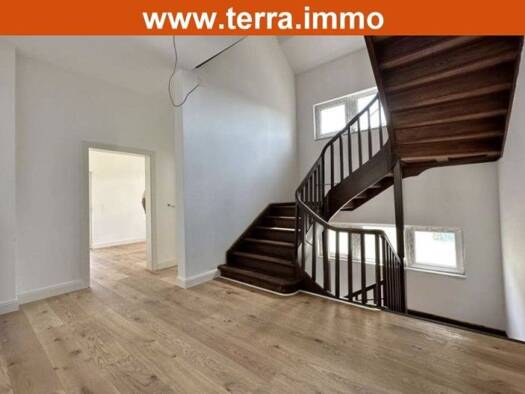 Einfamilienhaus zum Kauf als Kapitalanlage geeignet 899.000 € 9 Zimmer 208,2 m² 395 m² Grundstück Schwanheim West 60529