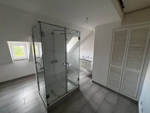 Wohnung zur Miete 670 € 5 Zimmer 122 m² 4. Geschoss frei ab sofort Niederhoner Straße 14 Eschwege Eschwege 37269