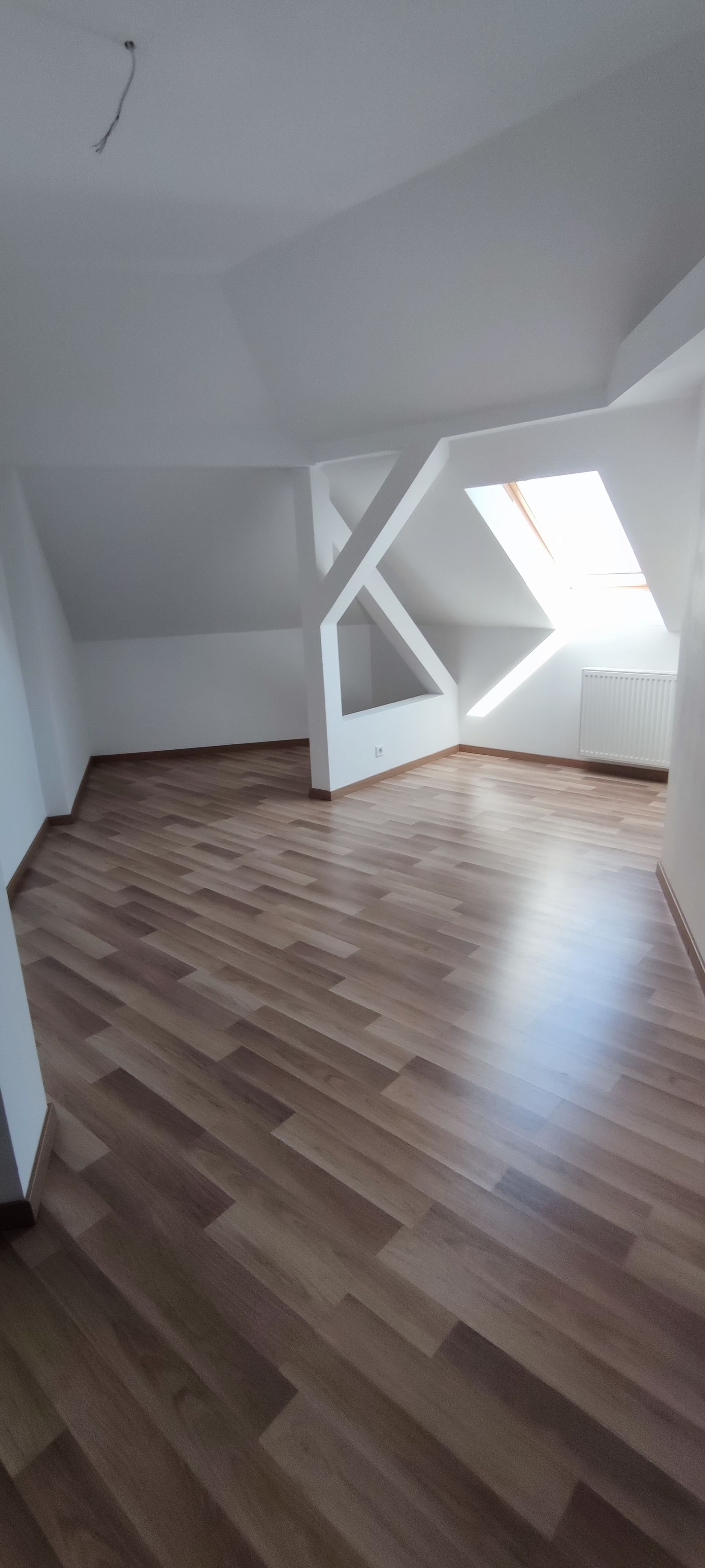 Wohnung zur Miete 1.199 € 4 Zimmer 142 m²<br/>Wohnfläche 5.<br/>Geschoss 01.12.2024<br/>Verfügbarkeit Riebeckstr.32 Reudnitz-Thonberg Leipzig 04317