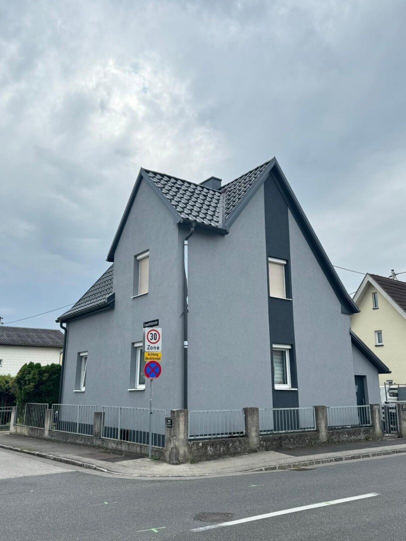 Einfamilienhaus zum Kauf 5 Zimmer 130 m²<br/>Wohnfläche 485 m²<br/>Grundstück 01.05.2025<br/>Verfügbarkeit Weidfeldstraße Traun 4050