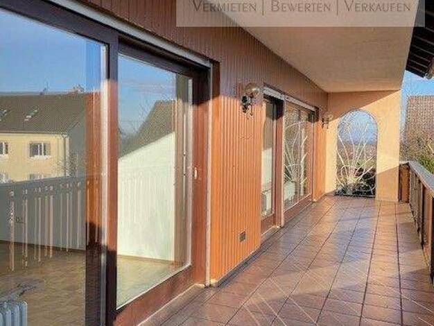 Wohnung zur Miete 1.080 € 5 Zimmer 121,1 m² 1. Geschoss Buchbrunn 97320