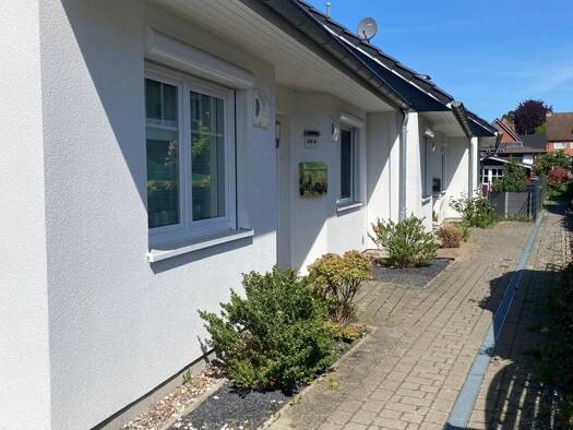 Reihenhaus zur Miete 1.800 € 5 Zimmer 130 m² 333 m² Grundstück frei ab sofort Elbinger Straße 40 a Schwarzenbek 21493