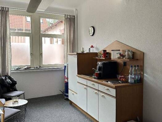 Gewerbeobjekt zum Kauf als Kapitalanlage geeignet 395.000 € 266 m² 331 m² Grundstück Höchberg 97204