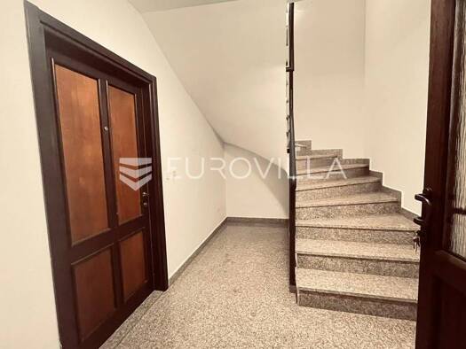 Wohnung zur Miete 800 € 2 Zimmer 67 m² Musalez Varvari