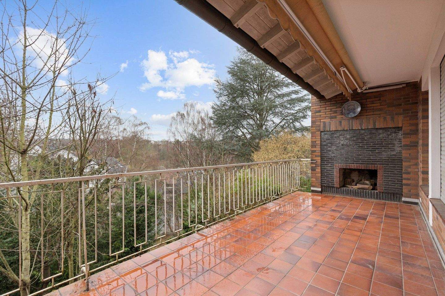 Immobilie in Wachtberg - Ihr Zuhause mit Weitblick – Großzügiges Wohnen in besonderer Hanglage - Bild 3