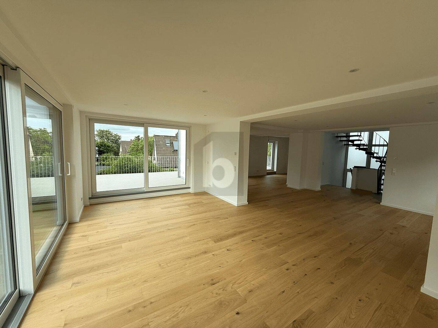 Property thumbnail 2