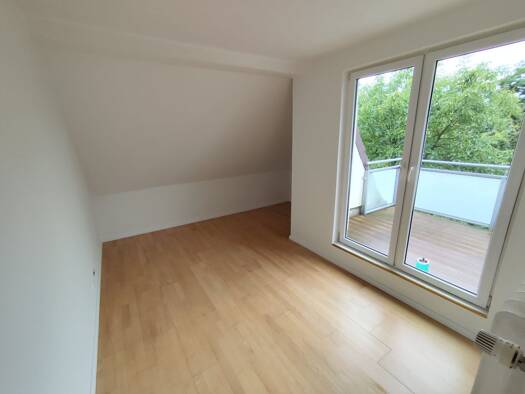 Wohnung zur Miete 1.254 € 2,5 Zimmer 76 m² Geschoss 1/2 frei ab sofort Innenstadt 25421