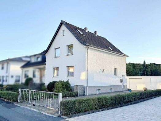 Doppelhaushälfte zum Kauf 319.500 € 6 Zimmer 122 m² 1.151 m² Grundstück frei ab sofort Mengede Dortmund 44359