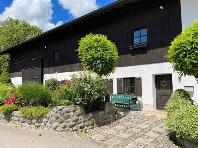 Bauernhaus zum Kauf 2.185.000 € 11,5 Zimmer 507 m² 3.000 m² Grundstück Tuntenhausen Tuntenhausen 83104