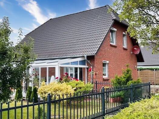 Einfamilienhaus zum Kauf 349.000 € 3 Zimmer 108 m² 486 m² Grundstück frei ab sofort Neubrandenburg 17033