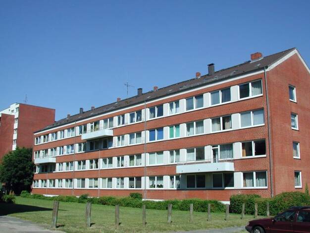 Wohnung zur Miete 508 € 2 Zimmer 55,6 m² 1. Geschoss frei ab 02.08.2026 Sandkrug 6 Gaarden-Ost Kiel 24143