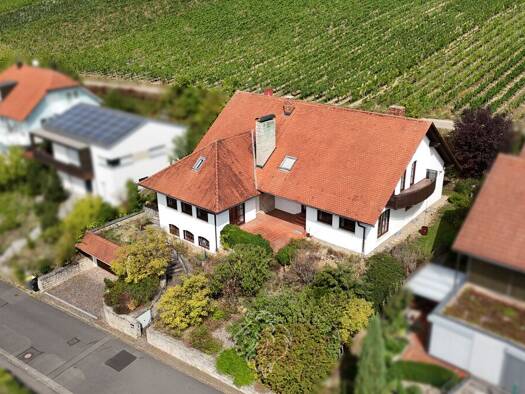 Einfamilienhaus zum Kauf 695.000 € 7 Zimmer 331 m² 848 m² Grundstück Eibelstadt 97246