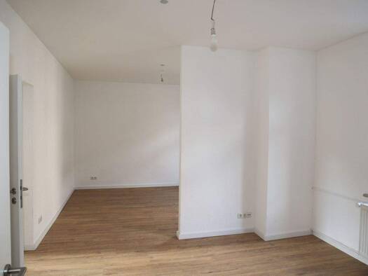 Wohnung zur Miete 300 € 1,5 Zimmer 38 m² frei ab sofort Liebfrauenstr. 20 Hochfeld Duisburg 47053