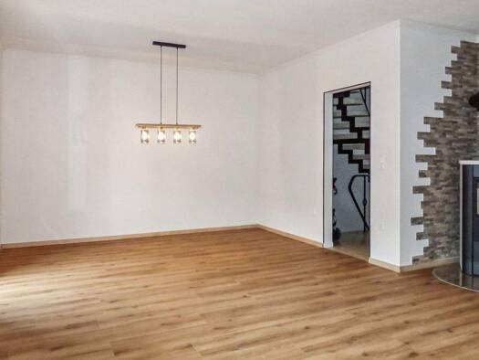 Reihenmittelhaus zum Kauf 420.000 € 5 Zimmer 138,3 m² 197 m² Grundstück Gunzenhausen 91710