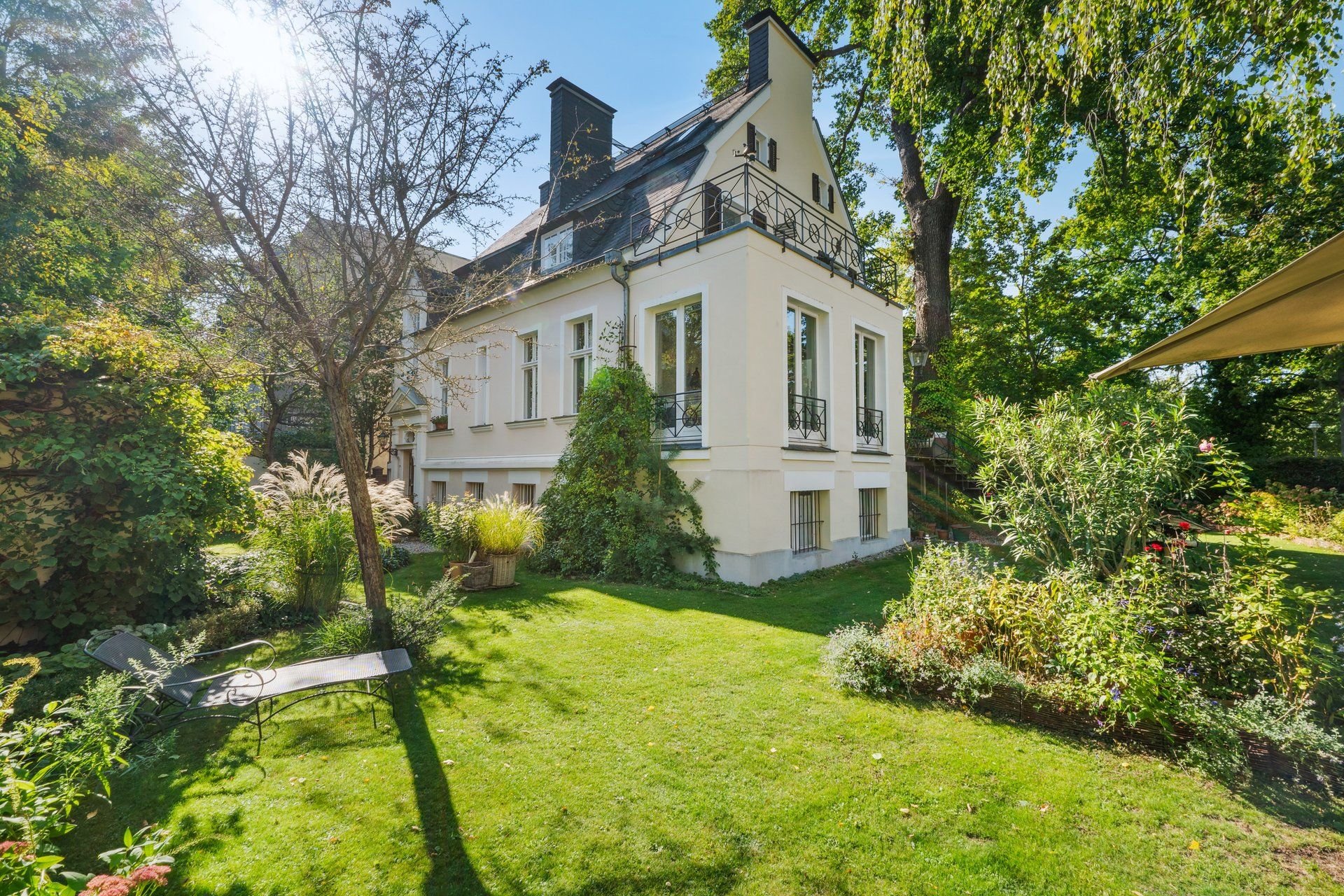 Villa zum Kauf 2.490.000 € 12 Zimmer 343 m²<br/>Wohnfläche 708 m²<br/>Grundstück Lichterfelde Berlin 12207