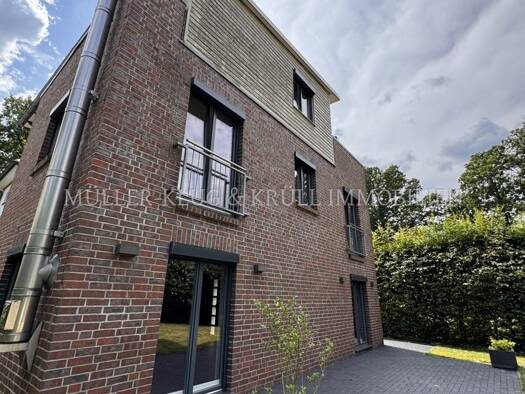 Doppelhaushälfte zur Miete 3.780 € 6 Zimmer 210 m² 400 m² Grundstück Niendorf Hamburg 22453