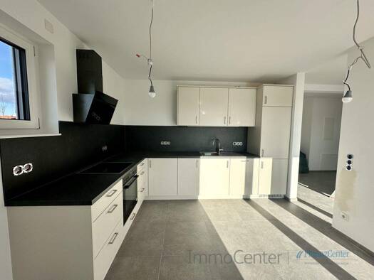 Wohnung zur Miete - Erstbezug 1.250 € 4 Zimmer 111,4 m² 1. Geschoss frei ab sofort Hohenkemnath Ursensollen 92289