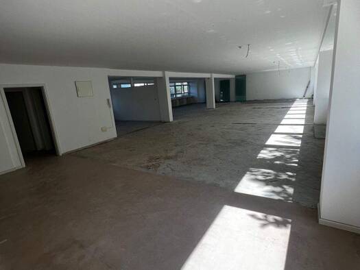 Bürofläche zur Miete 2.000 € 1 Zimmer 295 m² Bürofläche Bürgermeister-Smidt-Straße 57 Mitte Bremerhaven 27568