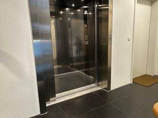 Studio zum Kauf 212.500 € 30,6 m² 5. Geschoss frei ab sofort Friedrichsfelde Berlin 10315