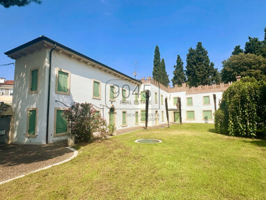 Villa zum Kauf 2.500.000 € 10 Zimmer 570 m² 3.800 m² Grundstück Verona 37121