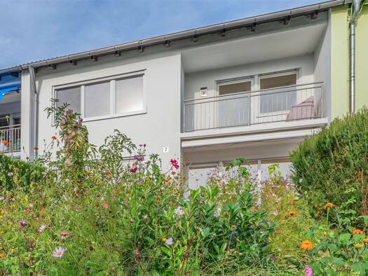 Reihenmittelhaus zum Kauf 300.000 € 5 Zimmer 110,6 m² 256 m² Grundstück frei ab sofort Hacklberg Passau 94034
