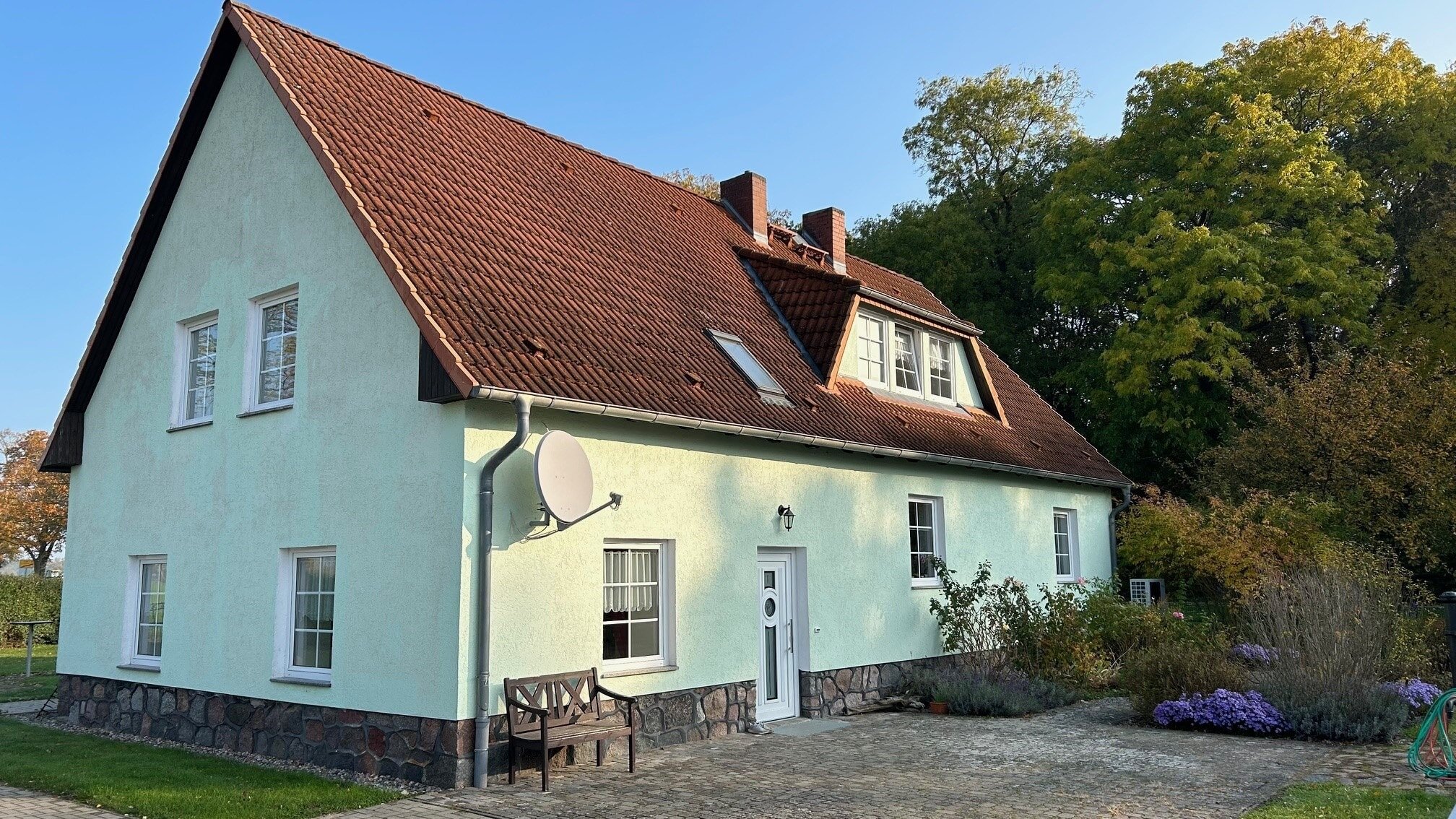 Einfamilienhaus zum Kauf 299.000 € 5 Zimmer 180 m²<br/>Wohnfläche 2.616 m²<br/>Grundstück ab sofort<br/>Verfügbarkeit Neuendorf B Spantekow 17392