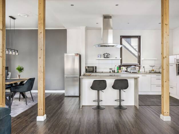 Mehrfamilienhaus zum Kauf 8 Zimmer 235 m² 243 m² Grundstück Radio Bremen Ost 28211