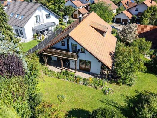 Einfamilienhaus zum Kauf 595.000 € 7 Zimmer 195 m² 739 m² Grundstück Hechingen 72379