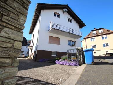 Wohnung zur Miete 890 € 3 Zimmer 90 m² 3 Geschosse frei ab 01.10.2025 Friedberg 61169