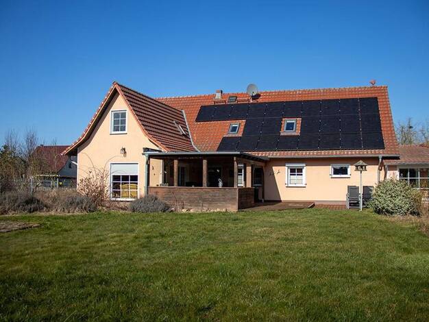 Mehrfamilienhaus zum Kauf provisionsfrei 399.000 € 8 Zimmer 230 m² 4.700 m² Grundstück Sophienhof Loitz 17121