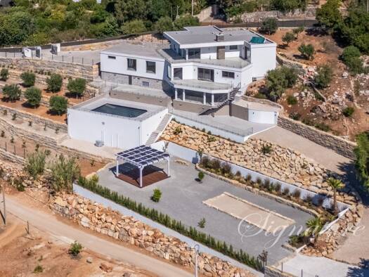 Haus zum Kauf 3.395.000 € 5.190 m² Grundstück Santa Bárbara de Nexe 8005