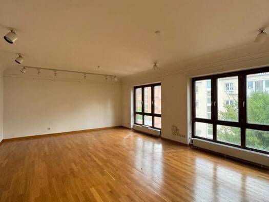 WG-Zimmer zur Miete 1.400 € 183 m² Geschoss 3/3 frei ab 01.09.2026 Barer Straße 37 Maxvorstadt München 80799