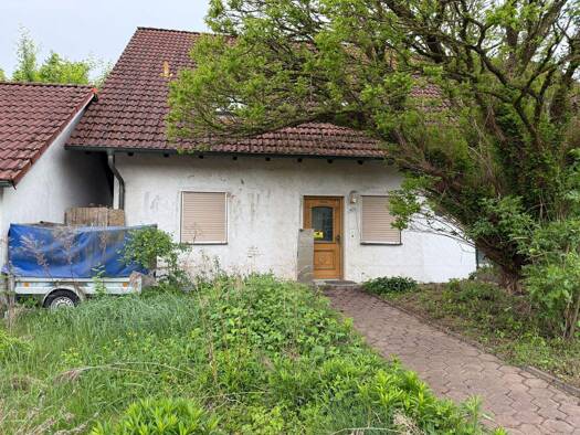 Doppelhaushälfte zum Kauf provisionsfrei 250.000 € 5 Zimmer 148 m² 492 m² Grundstück Wenzenbach 93173