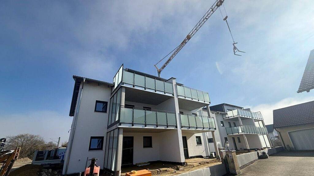 Wohnung zum Kauf - Erstbezug 430.000 € 3,5 Zimmer 74 m² frei ab 01.07.2026 Deggendorfer Str. 17a Oberahrain Essenbach / Oberahrain 84051