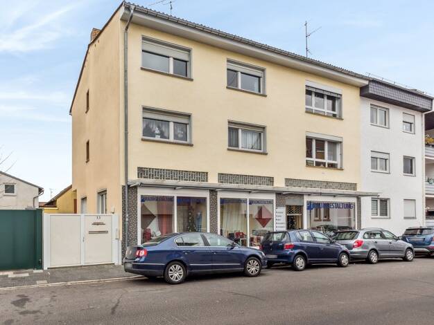 Haus zum Kauf 695.000 € 9 Zimmer 253,3 m² 388 m² Grundstück frei ab sofort Kriftel 65830