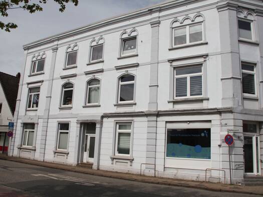 Wohnung zur Miete 800 € 4 Zimmer 101 m² Geschoss 1/3 frei ab sofort Großer Sand 89 Uetersen 25436