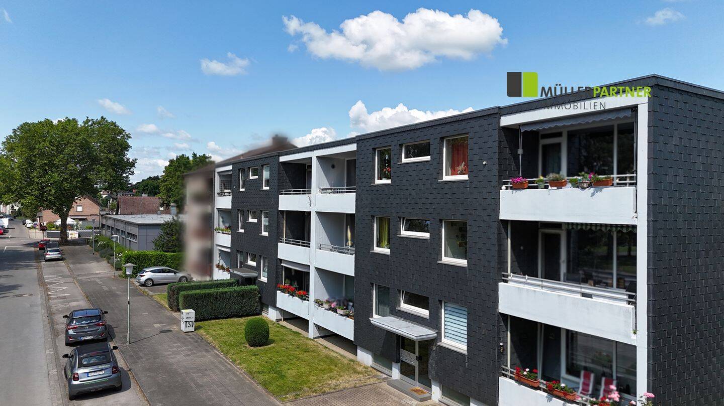 Paketverkauf von 4 Wohnhäusern in guten Lagen von Eschweiler - 20 Wohneinheiten und 18 Garagen.