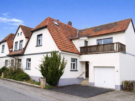 Doppelhaushälfte zum Kauf 230.000 € 5 Zimmer 134 m² 380 m² Grundstück Bad Staffelstein 96231