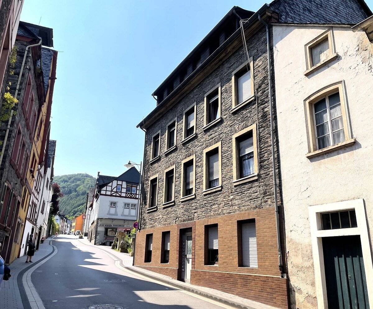 Mehrfamilienhaus zum Kauf - Ansicht 2