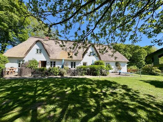 Einfamilienhaus zum Kauf 1.200.000 € 13 Zimmer 388 m² 28.500 m² Grundstück Winnert 25887