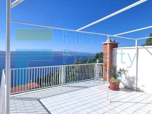 Einfamilienhaus zum Kauf 465.000 € 30 Zimmer 178 m² Omiš 21310