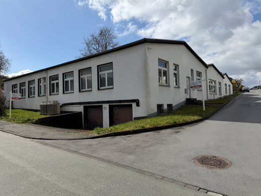 Lagerhalle zur Miete 2.984 € 639,6 m² Lagerfläche Neuenrade 58809