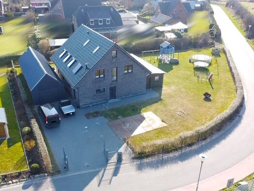 Einfamilienhaus zum Kauf 649.000 € 8 Zimmer 250 m² 1.202 m² Grundstück Meldorf 25704