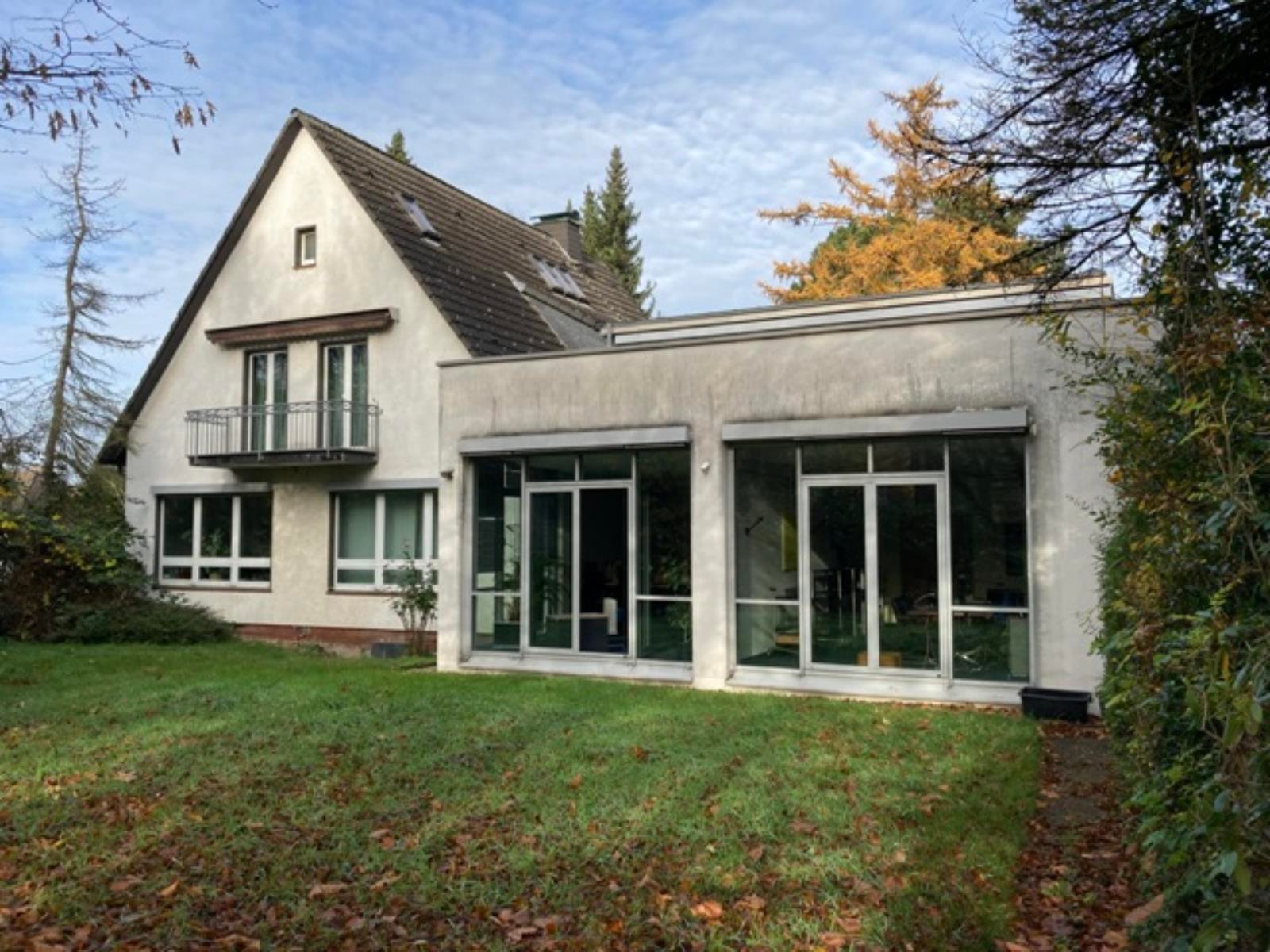 Haus zum Kauf 2.950.000 € 14 Zimmer 636 m²<br/>Wohnfläche 1.542 m²<br/>Grundstück Gartenstadt - Nord Dortmund 44141