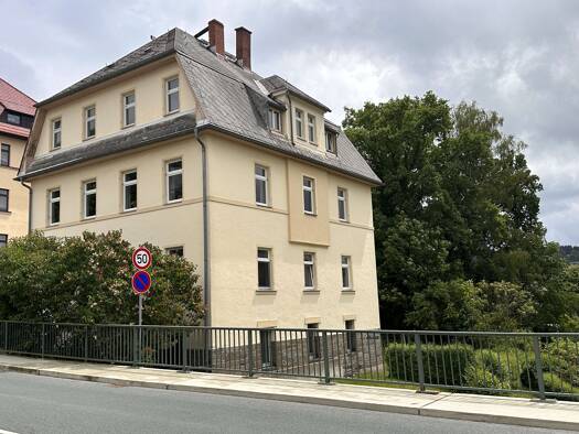 Einfamilienhaus zum Kauf 224.000 € 14 Zimmer 327 m² 1.510 m² Grundstück Pestalozzistraße 26 Markneukirchen 08258