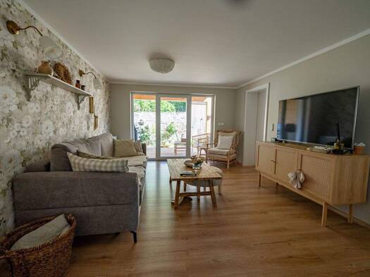 Haus zum Kauf 570.000 € 8 Zimmer 201 m² 163 m² Grundstück Holzminden 37603