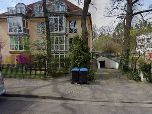 Tiefgaragenstellplatz zur Miete 40 € Alexander-Herzen-Straße 33 Klotzsche Ortsamtsbereich Klotzsche 01109