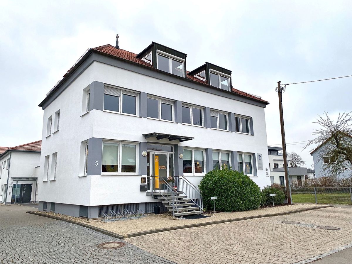 Wohnung zur Miete 778 € 3 Zimmer 91,6 m²<br/>Wohnfläche 01.02.2025<br/>Verfügbarkeit Holzheim Holzheim 89291