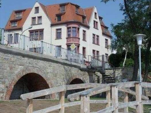 Wohnung zum Kauf als Kapitalanlage geeignet 86.000 € 109,7 m² Bernburger Str. 10 Calbe Calbe (Saale) 39240